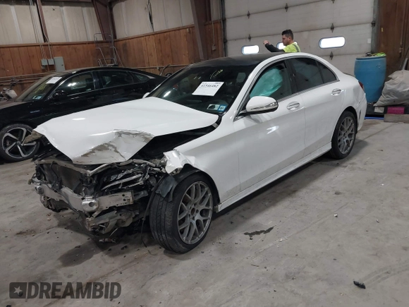 2015 Mercedes-Benz C-Class C 400 with VIN 55SWF6GB7FU035307, listed as a IAAI auction lot 41546482 with 165,945 mi miles. Bid and sale history available at carsss.com. Image 2.