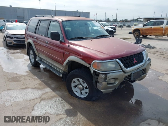 2001 Mitsubishi Montero Sport XLS with VIN JA4LS31H21P050687, listed as a IAAI auction lot 41532653 with 183,037 mi miles. Bid and sale history available at carsss.com. Image 1.