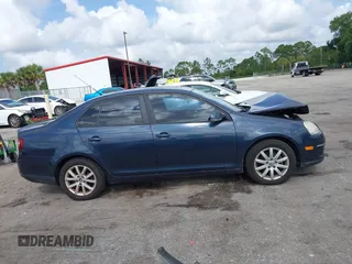 2010 Volkswagen Jetta SEL with VIN 3VWRX7AJ4AM155780, listed as a IAAI auction lot 42670291 with 146,409 mi miles and . Bid and sale history available at DreamBid. Image 13.