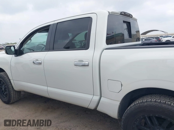 2018 Nissan Titan SV with VIN 1N6AA1E65JN506719, listed as a IAAI auction lot 42162605 with 81,255 mi miles. Bid and sale history available at carsss.com. Image 14.