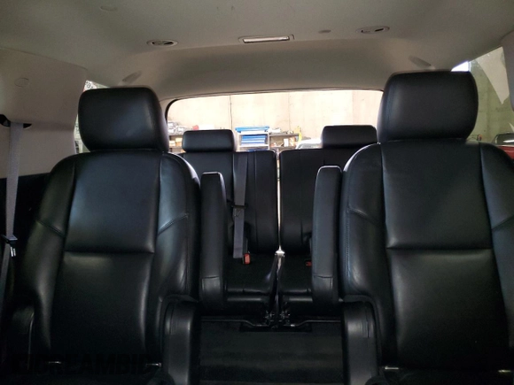 2011 Cadillac Escalade Luxury z VIN 1GYS4BEF5BR338010, wystawiony jako Copart lot #53075885 z przebiegiem 102 589 mil mil oraz Szkoda całkowita • Salvage title. Historia ofert i sprzedaży dostępna na DreamBid. Obrazek 10.