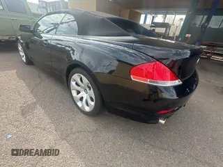 2004 BMW 6 Series 645Ci z VIN WBAEK734X4B260677, wystawiony jako Copart lot #50924995 z przebiegiem 42 209 mil mil oraz Czysty tytuł • Clean title. Historia ofert i sprzedaży dostępna na DreamBid. Obrazek 3.