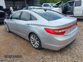 2017 Hyundai Azera Limited with VIN KMHFH4JG0HA581720, listed as a IAAI auction lot 42456573 with 137,317 mi miles and . Bid and sale history available at DreamBid. Image 3.