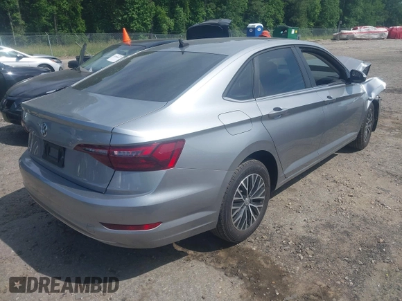 2020 Volkswagen Jetta S with VIN 3VWCB7BU3LM003750, listed as a IAAI auction lot 42259811 with 34,418 mi miles and . Bid and sale history available at DreamBid. Image 4.