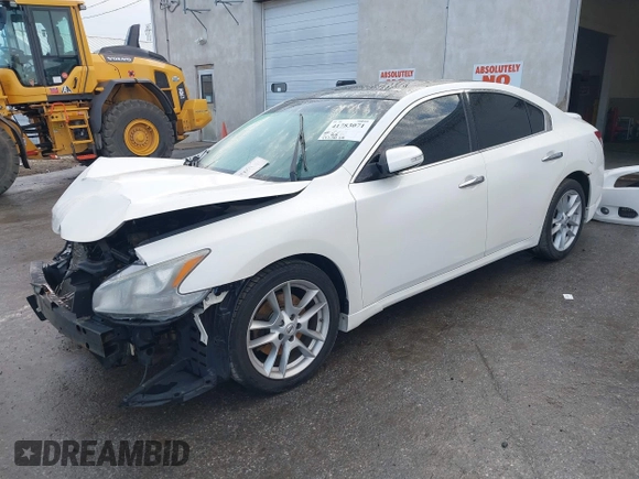 2010 Nissan Maxima SV z VIN 1N4AA5AP7AC865211, wystawiony jako IAAI lot #41783071 z przebiegiem 177 512 mil mil oraz . Historia ofert i sprzedaży dostępna na DreamBid. Obrazek 2.
