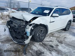 2022 Volkswagen Atlas 3.6L V6 SEL R-Line with VIN 1V2AR2CA1NC528998, listed as a IAAI auction lot 41405286 with 35,271 mi miles. Bid and sale history available at carsss.com. Image 2.