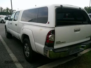 2013 Toyota Tacoma with VIN 3TMMU4FN6DM062201, listed as a IAAI auction lot 42906789 with 266,431 mi miles and . Bid and sale history available at DreamBid. Image 8.