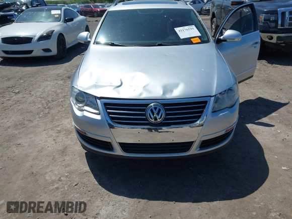 2008 Volkswagen Passat Komfort z VIN WVWLK73C38E053716, wystawiony jako IAAI lot #42176595 z przebiegiem 134 738 mil mil oraz . Historia ofert i sprzedaży dostępna na DreamBid. Obrazek 6.