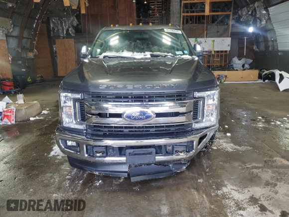 2018 Ford Super Duty F-250 SRW XL with VIN 1FT7W2B61JEB56093, listed as a Copart auction lot 43790435 with 45,111 mi miles and Salvage Title. Bid and sale history available at carsss.com. Image 5.