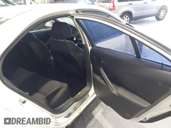 2008 Pontiac G6 z VIN 1G2ZG57B584188272, wystawiony jako IAAI lot #41977633 z przebiegiem 212 403 mil mil oraz . Historia ofert i sprzedaży dostępna na DreamBid. Obrazek 8.