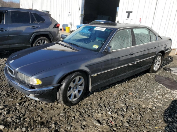 2001 BMW 7 Series 740iL with VIN WBAGH83491DP25351, listed as a Copart auction lot 46462335 with 0 mi miles and Salvage Title. Bid and sale history available at carsss.com. Image 1.