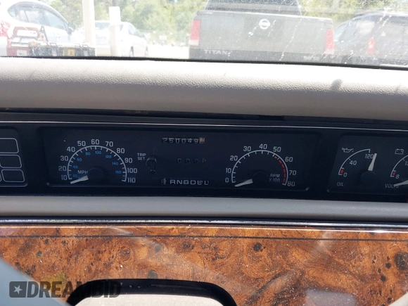 1993 Buick Regal Custom with VIN 2G4WB54L6P1430146, listed as a IAAI auction lot 42649241 with 250,049 mi miles and . Bid and sale history available at DreamBid. Image 7.