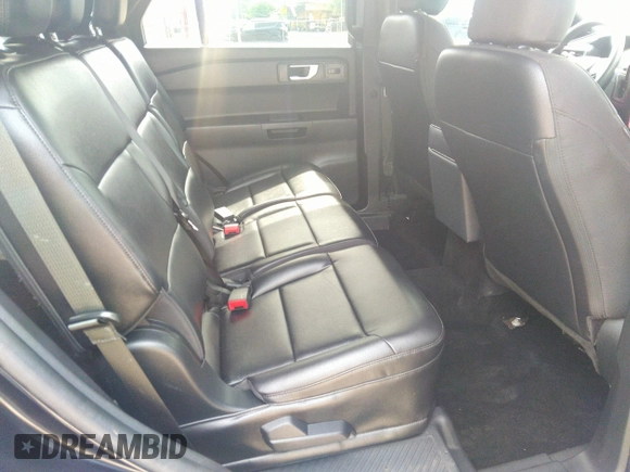 2021 Ford Police Interceptor Utility z VIN 1FM5K8AB6MGB46944, wystawiony jako IAAI lot #42265552 z przebiegiem 100 869 mil mil oraz . Historia ofert i sprzedaży dostępna na DreamBid. Obrazek 8.