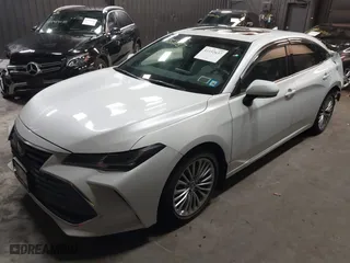 2022 Toyota Avalon Limited with VIN 4T1DZ1FBXNU076021, listed as a IAAI auction lot 41152637 with 43,265 mi miles. Bid and sale history available at carsss.com. Image 2.