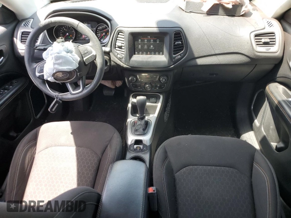 2020 Jeep Compass Sport with VIN 3C4NJCAB0LT170225, listed as a Copart auction lot 60367345 with 84,370 mi miles and Salvage title. Bid and sale history available at DreamBid. Image 8.