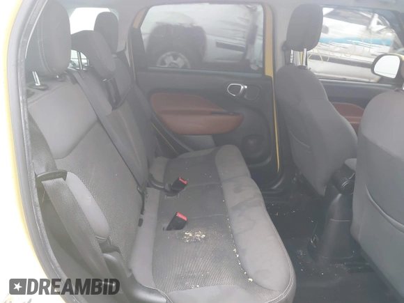 2014 FIAT 500L Trekking z VIN ZFBCFADH1EZ015579, wystawiony jako IAAI lot #42601733 z przebiegiem 185 909 mil mil oraz . Historia ofert i sprzedaży dostępna na DreamBid. Obrazek 8.