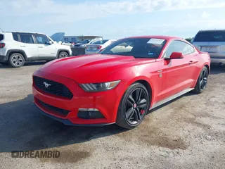 2015 Ford Mustang EcoBoost z VIN 1FA6P8TH2F5305684, wystawiony jako IAAI lot #42134264 z przebiegiem 108 910 mil mil oraz . Historia ofert i sprzedaży dostępna na DreamBid. Obrazek 17.