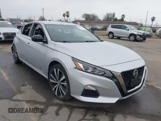 2022 Nissan Altima 2.5 SR with VIN 1N4BL4CV3NN372432, listed as a IAAI auction lot 41624172 with 36,605 mi miles. Bid and sale history available at carsss.com. Image 1.