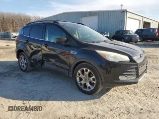 2013 Ford Escape SE with VIN 1FMCU0GX4DUC20594, listed as a Copart auction lot 45900525 with 101,642 mi miles and Salvage Title. Bid and sale history available at carsss.com. Image 4.