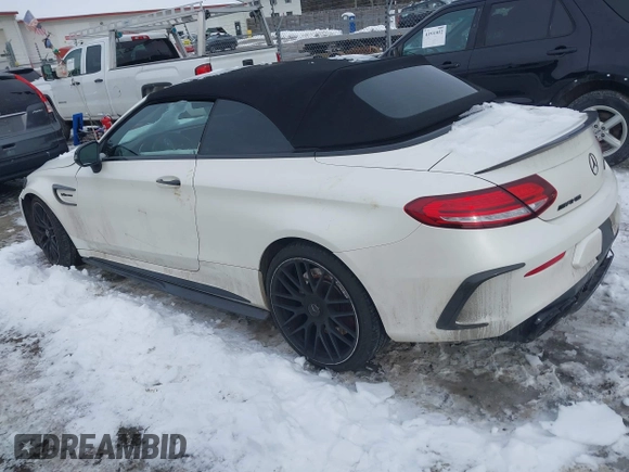 2019 Mercedes-Benz C 63 S AMG with VIN WDDWK8HB6KF926434, listed as a IAAI auction lot 41521120 with 87,095 mi miles and . Bid and sale history available at carsss.com. Image 3.