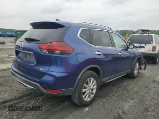 2020 Nissan Rogue SV z VIN KNMAT2MT0LP530184, wystawiony jako Copart lot #59735895 z przebiegiem 116 661 mil mil oraz Czysty tytuł • Clean title. Historia ofert i sprzedaży dostępna na DreamBid. Obrazek 3.