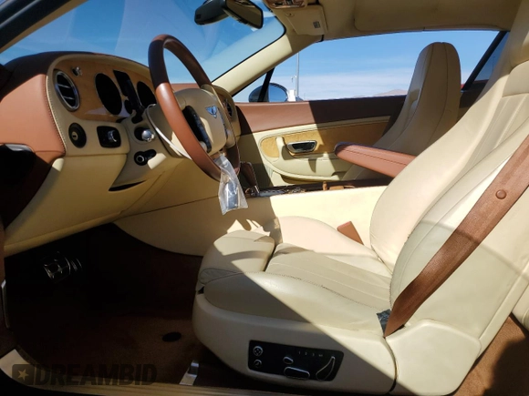 2008 Bentley Continental GT z VIN SCBDR33W58C054660, wystawiony jako Copart lot #42634355 z przebiegiem 39 068 mil mil oraz Szkoda całkowita • Salvage title. Historia ofert i sprzedaży dostępna na DreamBid. Obrazek 7.
