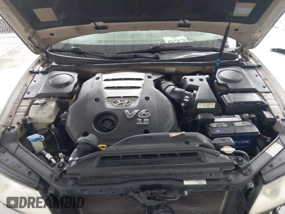 2007 Hyundai Azera SE with VIN KMHFC46F07A236118, listed as a IAAI auction lot 42717090 with 138,531 mi miles and . Bid and sale history available at DreamBid. Image 10.