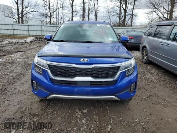 2021 Kia Seltos SX with VIN KNDETCA26M7081310, listed as a Copart auction lot 50694335 with 68,742 mi miles and Salvage Title. Bid and sale history available at carsss.com. Image 5.