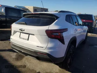 2025 Chevrolet Trax ACTIV with VIN KL77LKEP1SC067387, listed as a Copart auction lot 80464244 with Not Provided miles and Salvage Title. Bid and sale history available at carsss.com. Image 3.
