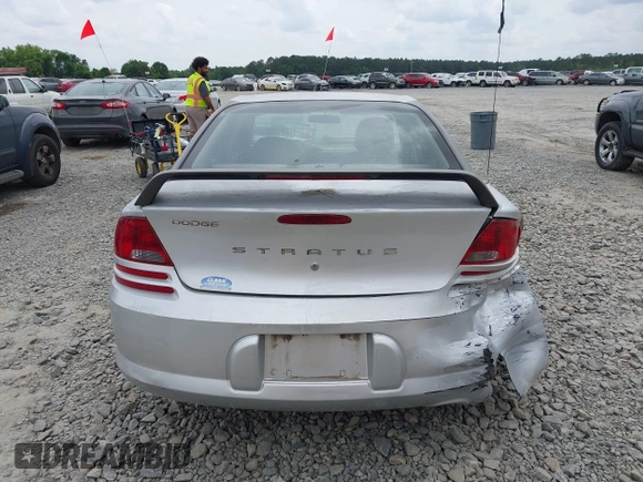 2004 Dodge Stratus SE z VIN 1B3EL36X74N266922, wystawiony jako IAAI lot #42092693 z przebiegiem 183 185 mil mil oraz . Historia ofert i sprzedaży dostępna na DreamBid. Obrazek 17.