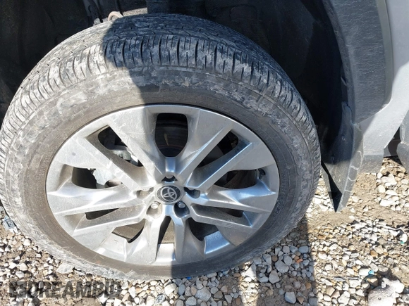 2024 Toyota RAV4 XLE Premium with VIN 2T3C1RFV9RW350060, listed as a IAAI auction lot 41846689 with 3,845 mi miles and . Bid and sale history available at DreamBid. Image 6.
