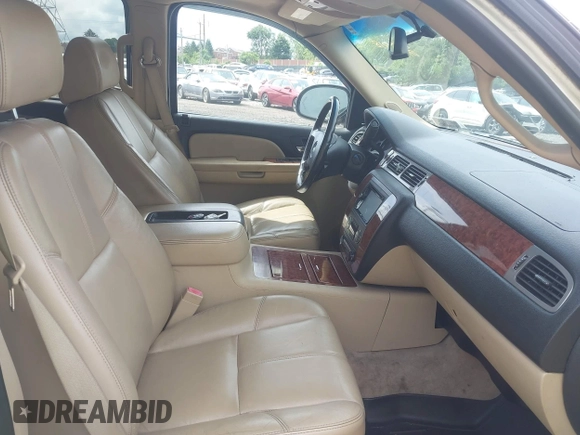 2008 Chevrolet Tahoe 3LT with VIN 1GNFK13068R236818, listed as a IAAI auction lot 42392167 with 157,702 mi miles and . Bid and sale history available at DreamBid. Image 5.