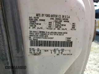 2002 Ford F-250 XL z VIN 1FTNX21F42EC44207, wystawiony jako Copart lot #60615915 z przebiegiem 320 609 mil mil oraz Szkoda całkowita • Salvage title. Historia ofert i sprzedaży dostępna na DreamBid. Obrazek 12.