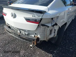 2019 Acura ILX with VIN 19UDE2F30KA000918, listed as a IAAI auction lot 41852271 with 74,037 mi miles. Bid and sale history available at carsss.com. Image 6.