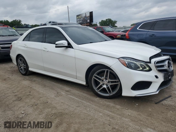 2014 Mercedes-Benz E 350 Luxury with VIN WDDHF8JB9EB042846, listed as a Copart auction lot 59943385 with 124,002 mi miles and Salvage title. Bid and sale history available at DreamBid. Image 4.