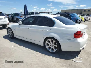 2008 BMW 3 Series 335i z VIN WBAVB73538KY63713, wystawiony jako Copart lot #56179545 z przebiegiem 82 967 mil mil oraz Szkoda całkowita • Salvage title. Historia ofert i sprzedaży dostępna na DreamBid. Obrazek 2.