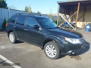 2011 Subaru Forester 2.5X Premium with VIN JF2SHADC7BH704083, listed as a IAAI auction lot 42054442 with 116,631 mi miles. Bid and sale history available at carsss.com. Image 1.