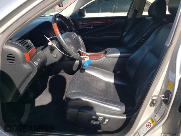 2008 Lexus LS 460 с VIN JTHBL46F285074570, выставлен на аукционе Copart как лот 57318045 с пробегом 193 057 миль миль и Списание • Salvage title. История ставок и продаж доступна на DreamBid. Изображение 7.