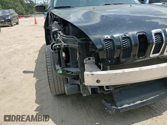 2018 Jeep Cherokee Latitude с VIN 1C4PJLCX2JD513234, выставлен на аукционе Copart как лот 57667115 с пробегом 137 284 миль миль и Списание • Salvage title. История ставок и продаж доступна на DreamBid. Изображение 13.