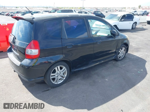 2008 Honda Fit Sport with VIN JHMGD386X8S052358, listed as a IAAI auction lot 42090261 with 291,211 mi miles. Bid and sale history available at carsss.com. Image 4.