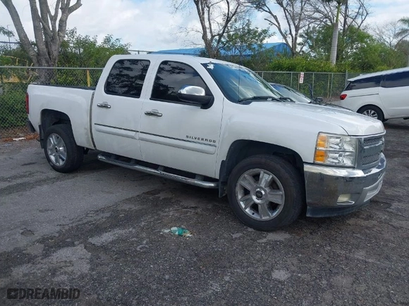 2012 Chevrolet Silverado 1500 LT with VIN 3GCPCSE03CG222445, listed as a IAAI auction lot 41217503 with 229,097 mi miles. Bid and sale history available at carsss.com. Image 1.