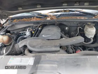 2004 Chevrolet Tahoe LS z VIN 1GNEC13Z84R140433, wystawiony jako IAAI lot #42352311 z przebiegiem Nie podano mil oraz . Historia ofert i sprzedaży dostępna na DreamBid. Obrazek 10.