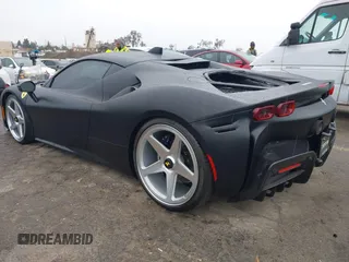 2023 Ferrari SF90 с VIN ZFF95NLAXP0298692, выставлен на аукционе IAAI как лот 41630186 с пробегом 390 миль миль и . История ставок и продаж доступна на DreamBid. Изображение 3.