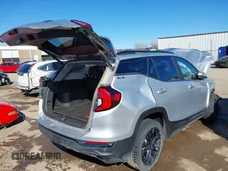 2022 GMC Terrain SLE with VIN 3GKALMEV2NL188932, listed as a IAAI auction lot 41731021 with 61,952 mi miles. Bid and sale history available at carsss.com. Image 4.