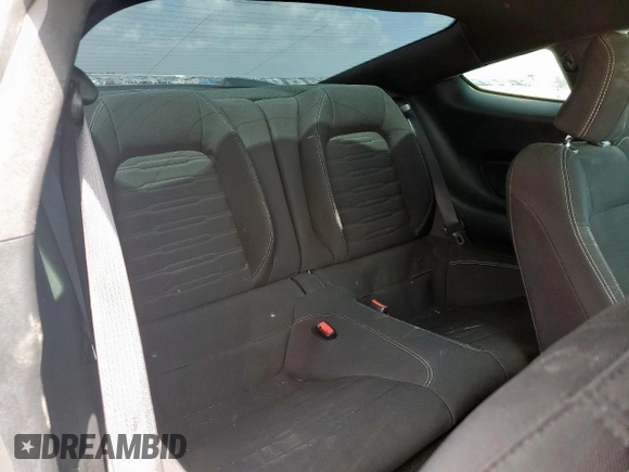 2017 Ford Mustang GT z VIN 1FA6P8CF2H5323202, wystawiony jako Copart lot #60057815 z przebiegiem 52 907 mil mil oraz Szkoda całkowita • Salvage title. Historia ofert i sprzedaży dostępna na DreamBid. Obrazek 10.