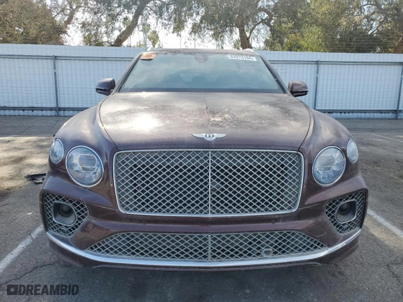 2021 Bentley Bentayga V8 with VIN SJAAM2ZV1MC037602, listed as a Copart auction lot 84973104 with 0 miles and Salvage Title. Bid and sale history available at carsss.com. Image 5.