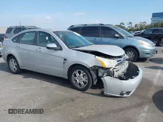 2008 Ford Focus SE с VIN 1FAHP35N98W243888, выставлен на аукционе IAAI как лот 42370178 с пробегом 141 269 миль миль и . История ставок и продаж доступна на DreamBid. Изображение 1.