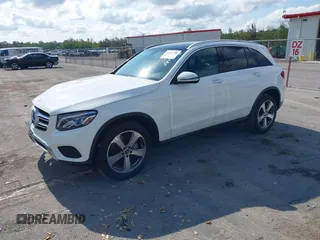 2017 Mercedes-Benz GLC 300 z VIN WDC0G4JB9HV006052, wystawiony jako IAAI lot #42221780 z przebiegiem 79 542 mil mil oraz . Historia ofert i sprzedaży dostępna na DreamBid. Obrazek 17.