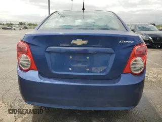 2012 Chevrolet Sonic LS z VIN 1G1JA5SH5C4192846, wystawiony jako Copart lot #59932985 z przebiegiem 122 598 mil mil oraz Szkoda całkowita • Salvage title. Historia ofert i sprzedaży dostępna na DreamBid. Obrazek 6.