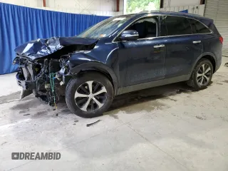 2018 Kia Sorento EX z VIN 5XYPH4A59JG396983, wystawiony jako Copart lot #56385545 z przebiegiem 126 364 mil mil oraz Czysty tytuł • Clean title. Historia ofert i sprzedaży dostępna na DreamBid. Obrazek 1.